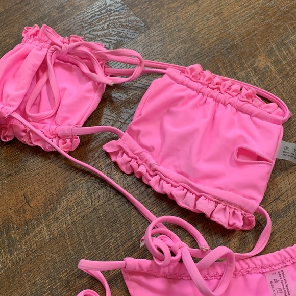 Bathing Suit - Picture 4 of 4